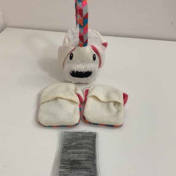 In used condition cute ear muffs with reheatable hand warmers. - Picture 4 of 4